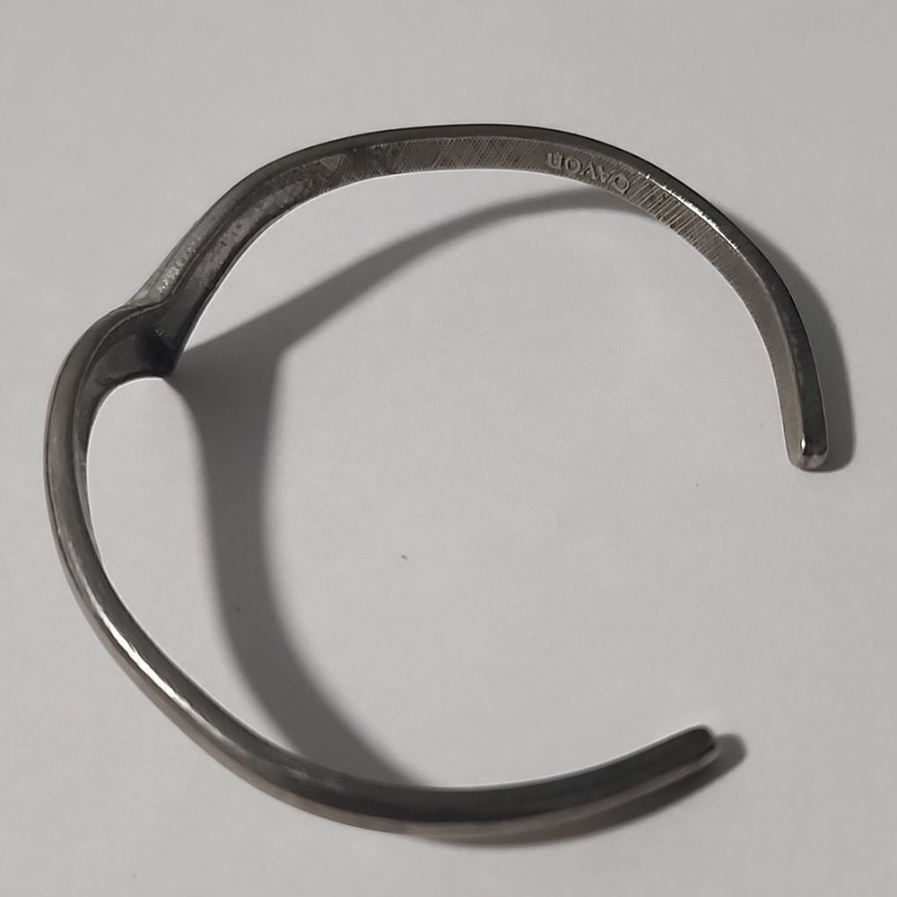 Avon Cuff Bracelet - Picture 2 of 4